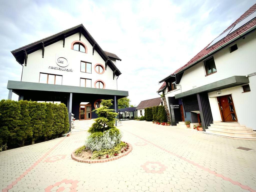 Hotel Bliss Sibiu Buitenkant foto