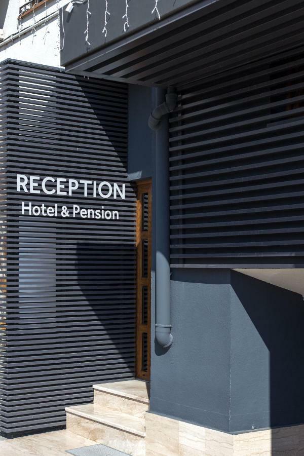 Hotel Bliss Sibiu Buitenkant foto